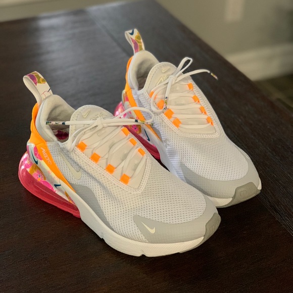 Nike Shoes - Nike Air Max 270 SE Floral